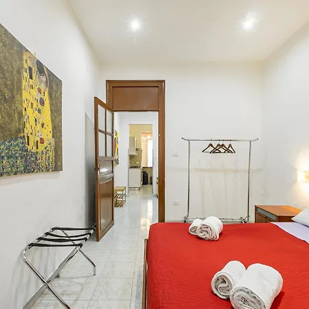 Apartment Corso Dei Mille Railway